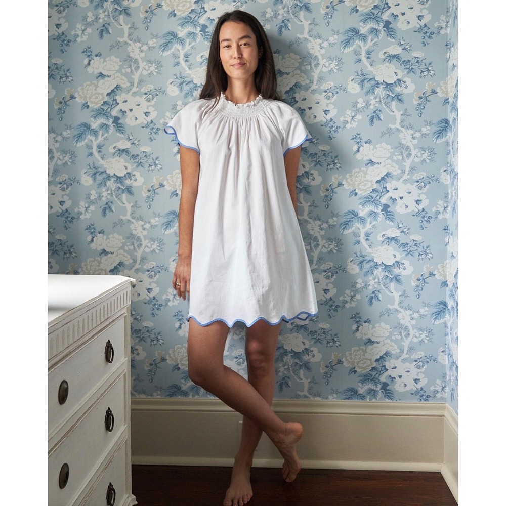 LAKE Pajamas White Cotton Smocked Patio Dress Scallop Blue Trim Size M